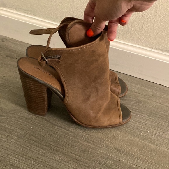 Lucky Brand Sandles - Picture 3 of 5